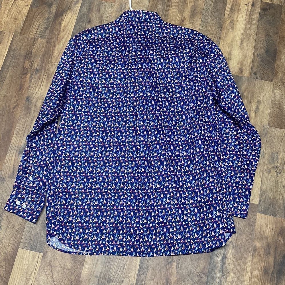 NWT Button Up Men’s Shirt with Sailboats - Picture 8 of 8